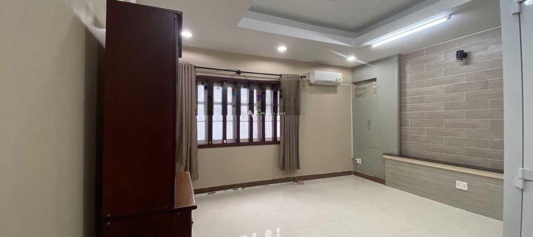 Nhà có 5 PN cho thuê nhà ở diện tích chính là 100m2 thuê ngay với giá hữu nghị chỉ 52 triệu/tháng vị trí nằm ngay ở Vũ Tông Phan, An Phú