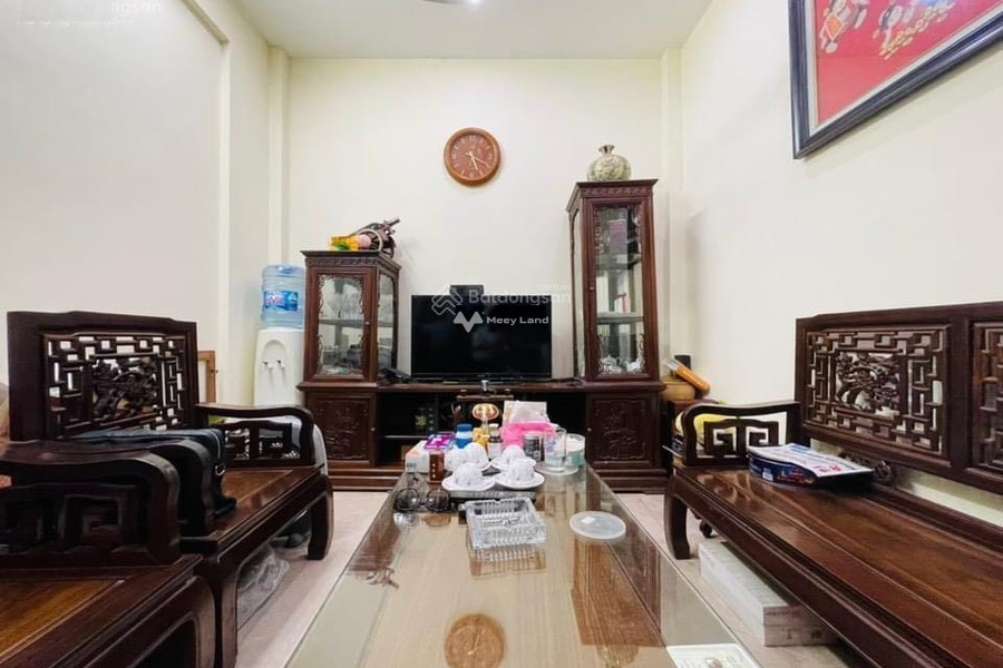 Bán nhà vị trí đặt ở Lương Định Của, Hà Nội giá bán bất ngờ 4.95 tỷ có diện tích rộng 40m2 hướng Nam tổng quan có 4 phòng ngủ-01