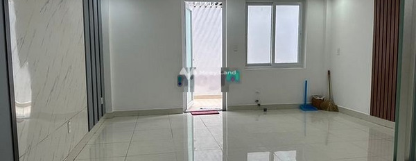 Nhà này có 6 phòng ngủ, cho thuê nhà ở diện tích tầm trung 370m2 thuê ngay với giá thực tế 55 triệu/tháng mặt tiền tọa lạc ngay An Phú, Hồ Chí Minh-02