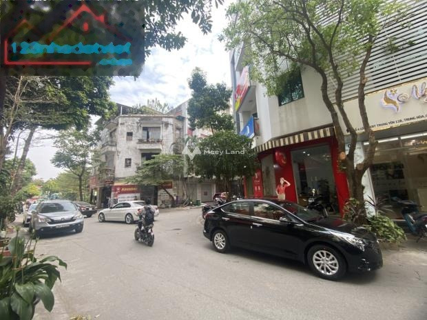 Bán nhà vị trí ở Trung Hòa, Hà Nội giá bán công khai chỉ 23.5 tỷ diện tích gồm 65m2 tổng quan nhà này bao gồm 5 phòng ngủ-01