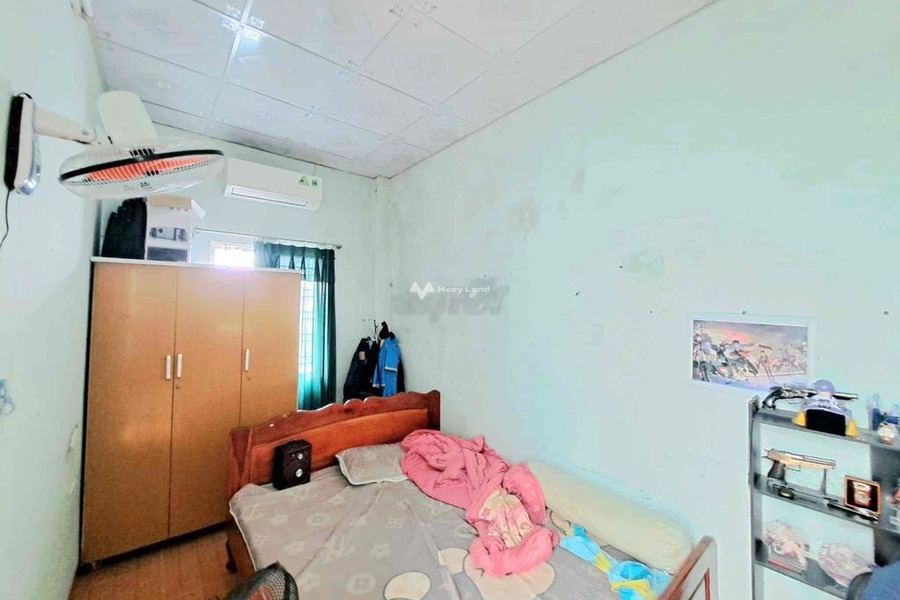 Bán nhà Bên trong Nha Trang, Khánh Hòa bán ngay với giá cực rẻ 2.75 tỷ diện tích khoảng 5999m2 hướng Tây nhà có tổng cộng 3 phòng ngủ-01