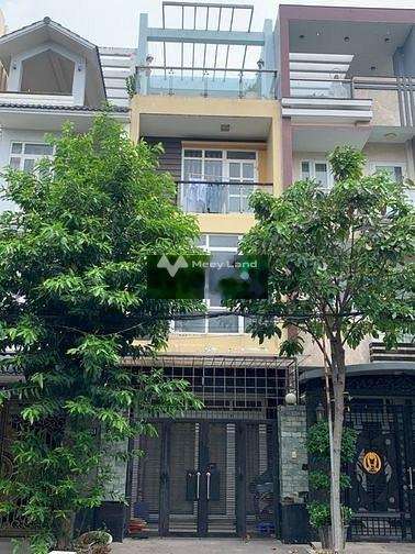 Diện tích rộng 240m2, cho thuê nhà ở vị trí ngay ở Bình An, Hồ Chí Minh, trong căn nhà này có 4 phòng ngủ, 5 WC thuận tiện đi lại-01