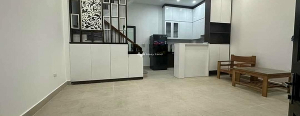 Có diện tích chung 30m2 bán nhà vị trí thuận lợi ngay ở Ngọc Hà, Hà Nội ngôi nhà gồm 3 phòng ngủ 4 WC còn chần chờ gì nữa-02