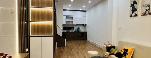 Bán nhà 3T*30m2 Xóm Đoàn kết-La phù-Gần chợ-Ô tô đỗ gần.Giá 2,3x tỷ -02