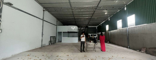 Diện tích thực là 230m2, cho thuê nhà ở vị trí tốt đặt nằm ngay Dĩ An, Bình Dương, căn nhà gồm 1 phòng ngủ tiện ích đầy đủ-02