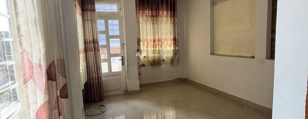 Nhà gồm 4 PN, cho thuê nhà, thuê ngay với giá ngạc nhiên 25 triệu/tháng Diện tích nền 88m2 vị trí thuận tiện Phường 4, Hồ Chí Minh-02