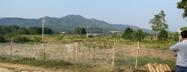Giá 10 tỷ bán đất có diện tích chuẩn 1706m2 mặt tiền tọa lạc gần Yên Trung, Thạch Thất-03