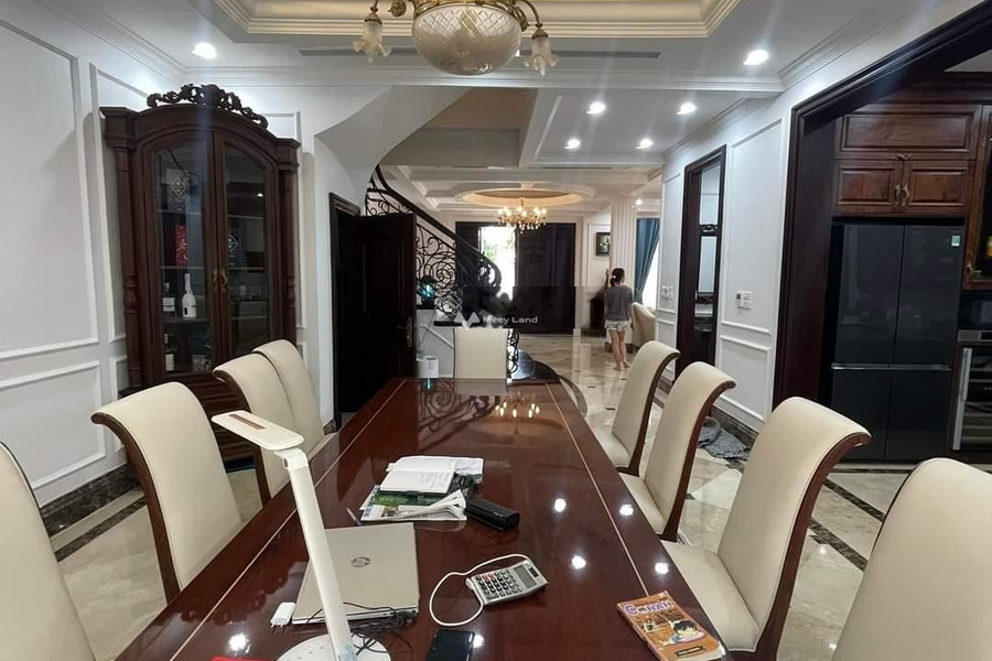 Bán nhà mặt tiền nằm ngay Quảng An, Tây Hồ bán ngay với giá tốt bất ngờ chỉ 48.5 tỷ diện tích 130m2 căn nhà gồm 4 PN-01