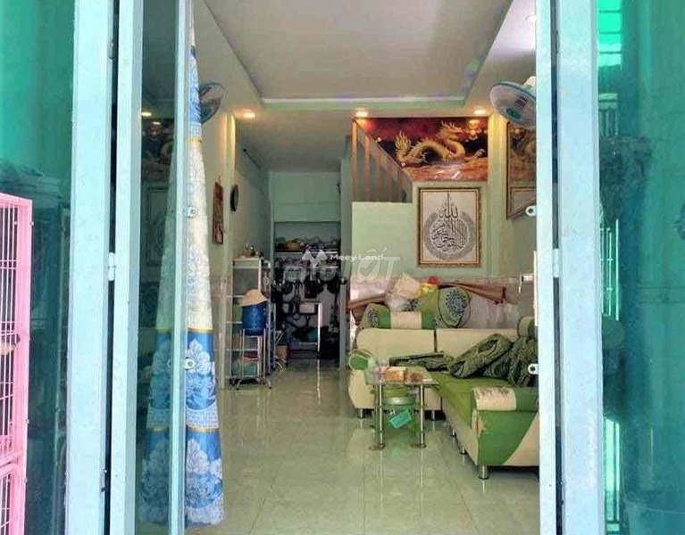 Nằm ở Trịnh Quang Nghị, Quận 8, bán nhà, bán ngay với giá tốt 1.97 tỷ diện tích rộng 36m2, trong ngôi nhà này 3 phòng ngủ ở lâu dài-01