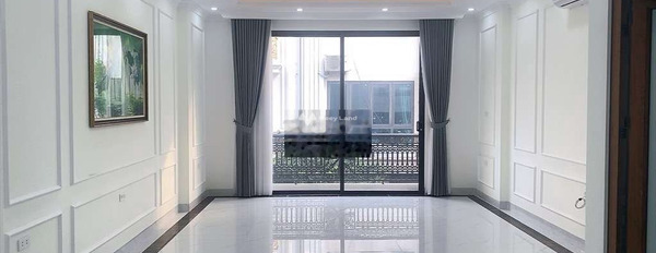 Có diện tích rộng 50m2 bán nhà nằm trên Nông Quốc Chấn, Hà Đông trong nhà này gồm có 4 PN liên hệ trực tiếp để được tư vấn-03