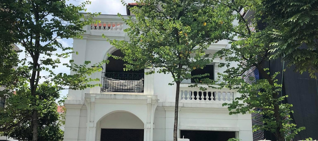 Nguyễn Xuân Khoát, Hà Nội, bán biệt thự, bán ngay với giá cực sốc chỉ 150.22 tỷ diện tích tiêu chuẩn 406m2, nhìn chung gồm 8 phòng ngủ vào ở ngay