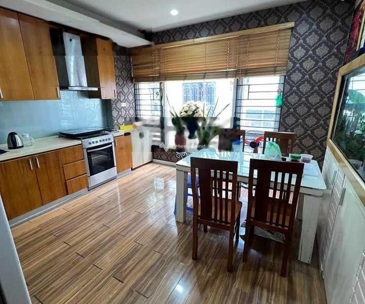 Nhà gồm 4 PN bán nhà ở có diện tích 40m2 bán ngay với giá hợp lý 4.65 tỷ mặt tiền tọa lạc gần Thịnh Quang, Hà Nội-01