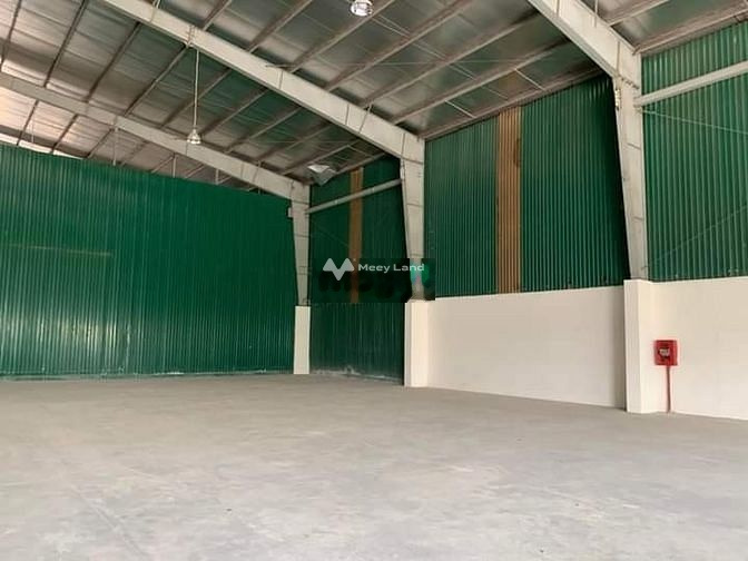 Nằm ở Cát Lái, Quận 2 cho thuê kho bãi 1200m2 giá thuê cực tốt 158.4 triệu/tháng hỗ trợ mọi thủ tục miễn phí, giá mùa dịch.-01