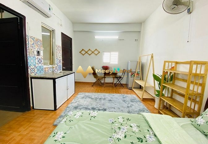 Xoay vốn kinh doanh cho thuê căn hộ condotel có một dt sàn 28 m2 vào ở ngay giá bàn giao 4.5 triệu/tháng vị trí thuận lợi ngay trên Cộng Hòa, Tân Bình...