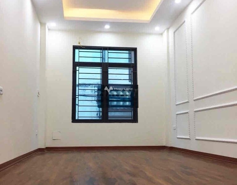 Cho thuê nhà vị trí đặt tại trung tâm Định Công, Hoàng Mai. Diện tích 35m2, giá 11 triệu/tháng-01