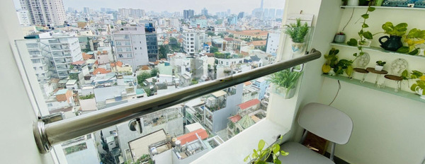 Tổng quan bên trong căn hộ 2 phòng ngủ, bán căn hộ vị trí đặt nằm trên Quận 10, Hồ Chí Minh, căn này có 2 phòng ngủ, 2 WC sổ hồng chính chủ-03