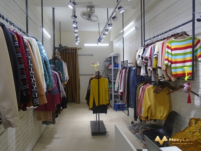 Sang nhượng shop thời trang nữ tại 224 phố Trương Định quận Hoàng Mai-01