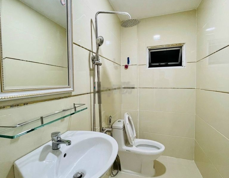 Bán nhà 2 lầu, 3pn, 3 toilet, 1 sân phơi, Quận 12 -01