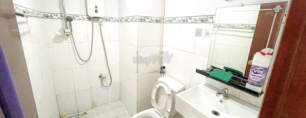 Cho thuê chung cư vị trí đặt ở trong Huỳnh Tấn Phát, Phú Xuân, trong căn hộ bao gồm 2 PN, 2 WC có chỗ để xe-02