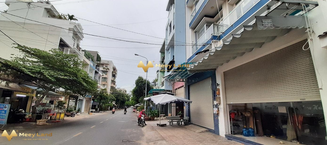 Diện tích 90m2 bán nhà ở vị trí tốt đặt nằm ngay Đường Võ Công Tồn, Quận Tân Phú tổng quan có 5 PN 5 WC cám ơn quý khách đã đọc tin cảm ơn đã xem tin