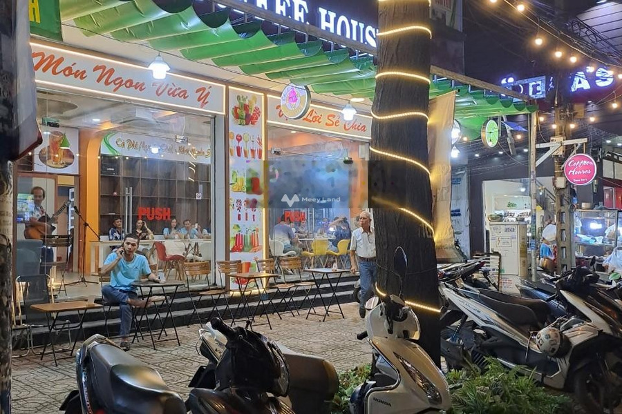 Khoảng 180m2 cho thuê cửa hàng vị trí đặt ngay trên Tân Hưng Thuận, Quận 12 thuê ngay với giá siêu rẻ từ 30 triệu/tháng, 3 WC hỗ trợ pháp lý-01