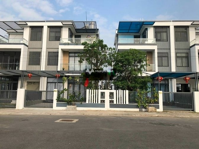 4 phòng ngủ, bán biệt thự, bán ngay với giá khởi đầu 8 tỷ với diện tích tiêu chuẩn 160m2 vị trí đặt tọa lạc gần Trường Thạnh, Hồ Chí Minh-01