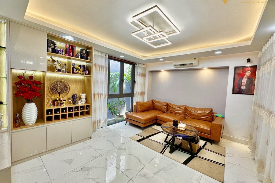 Biệt thự mini siêu đẹp Tân Phú, 5 lầu. thang máy, 6 phòng ngủ, giá chỉ 11,5 tỷ-01