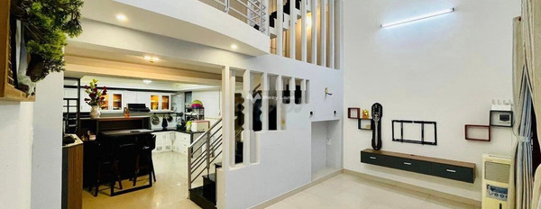 Trong nhà có tổng 3 phòng ngủ, cho thuê nhà ở với diện tích thực 60m2 giá thuê hấp dẫn 11 triệu/tháng trong Hàm Nghi, Đà Nẵng-02