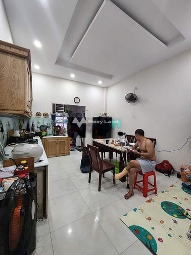 Nhà có 3 phòng ngủ bán nhà bán ngay với giá tốt nhất chỉ 1.22 tỷ có diện tích chung là 68m2 vị trí đặt tọa lạc ngay tại Quận 8, Hồ Chí Minh-01