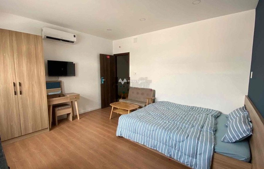 Trong căn hộ có tổng 1 PN, cho thuê căn hộ vị trí đặt gần Quận 3, Hồ Chí Minh, 1 WC lh ngay kẻo lỡ-01