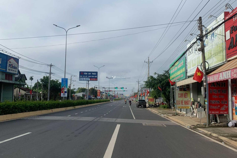 Nhà gồm 1 phòng ngủ, cho thuê nhà tổng diện tích là 590m2 vị trí thuận lợi nằm tại Chơn Thành, Bình Phước-01