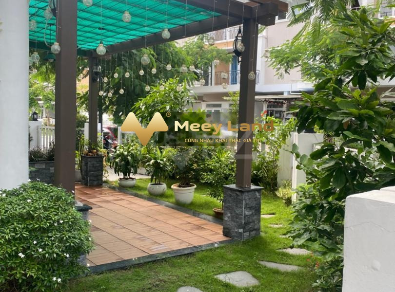 Nhà gồm 3 phòng ngủ bán nhà vào ở ngay giá tốt nhất chỉ 11.6 tỷ diện tích rộng 156 m2 nằm ngay Phong Phú, Bình Chánh-01