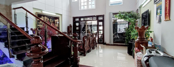 DT 190m2 bán nhà ở nằm tại Hoàng Bật Đạt, Hồ Chí Minh trong nhà này gồm 6 PN 6 WC hỗ trợ mọi thủ tục miễn phí-03