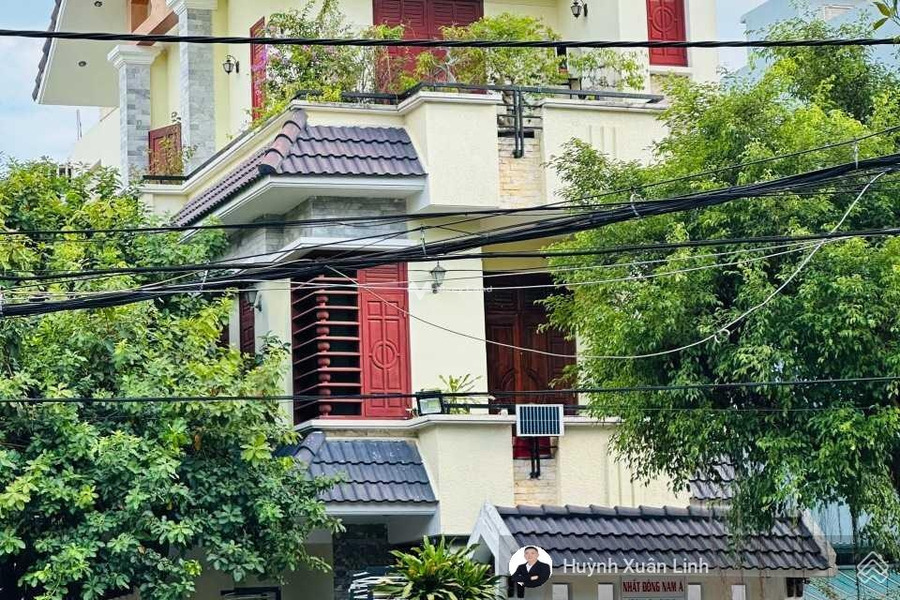 Vị trí thuận lợi ngay trên Khuê Trung, Đà Nẵng bán nhà tổng quan căn này thì gồm 4 phòng ngủ 3 WC-01