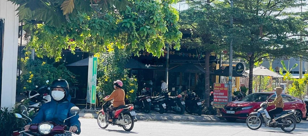 Ở Quận 9, Hồ Chí Minh, bán nhà, bán ngay với giá từ 7.95 tỷ có diện tích chính 117m2 liên hệ ngay để được tư vấn