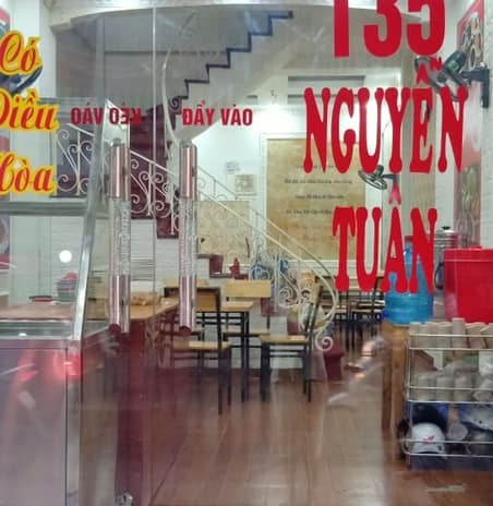 Sang nhượng quán cơm hoặc mặt bằng ở Nguyễn Tuân, Hà Nội