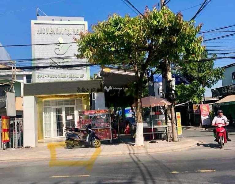 DT 237m2 bán nhà ở vị trí nằm ngay ở Nguyễn Thị Định, Bến Tre hướng Đông Nam nhà có 3 phòng ngủ 3 WC cảm ơn đã xem tin-01
