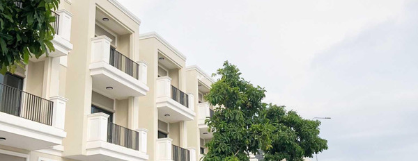 Nhà có 4 PN, bán biệt thự, bán ngay với giá thương lượng 7 tỷ có một diện tích là 120m2 vị trí hấp dẫn nằm ở Long Hưng, Đồng Nai-02