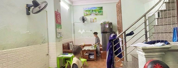 Bán nhà diện tích rộng 31m2 vị trí nằm trên Vạn Phúc, Hà Nội bán ngay với giá hữu nghị chỉ 3.65 tỷ căn nhà có 4 PN-02