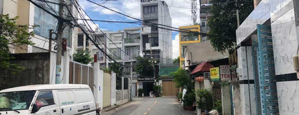 Diện tích 108m2 bán nhà ở vị trí nằm ngay ở Quận 2, Hồ Chí Minh ngôi nhà này có tổng 5 phòng ngủ 6 WC vào ở ngay-03
