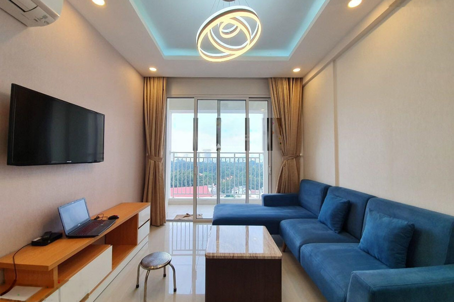 Cho thuê căn hộ diện tích dài 90m2 Phía trong Phường 15, Hồ Chí Minh giá thuê khởi đầu 7.5 triệu/tháng, căn hộ có tổng 2 PN, 2 WC vị trí tốt-01