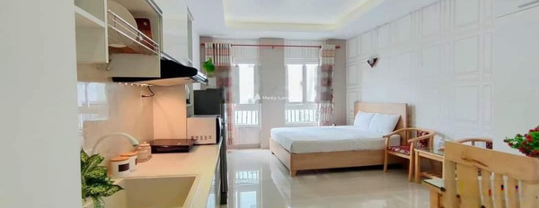 Giá 9 triệu/tháng cho thuê phòng trọ diện tích tổng 25m2 vị trí đẹp Phường 25, Hồ Chí Minh, trong căn này có tổng 1 phòng ngủ, 1 WC hẻm rộng-03