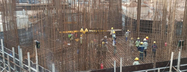 Dt gồm 60.69m2, bán căn hộ vào ở luôn giá vô cùng rẻ 2.25 tỷ vị trí đặt ngay Phường Phước Long A, Quận 9, hướng Đông Nam, trong căn hộ gồm có 2 phòng ...-02