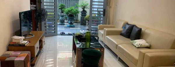 Nhà 4 PN bán nhà bán ngay với giá siêu rẻ chỉ 7 tỷ có diện tích rộng 80m2 vị trí đặt tọa lạc ngay trên Phạm Văn Đồng, Hồ Chí Minh-03