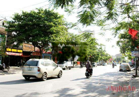 Giá 15 triệu/tháng, cho thuê nhà tổng diện tích 92m2 mặt tiền tọa lạc gần Hưng Bình, Vinh có chỗ để xe-01