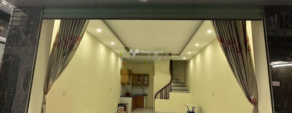 Cho thuê nhà 2 tầng 32m2 đầy đủ tiện nghi ở phố Đông Thiên, Vĩnh Hưng-03