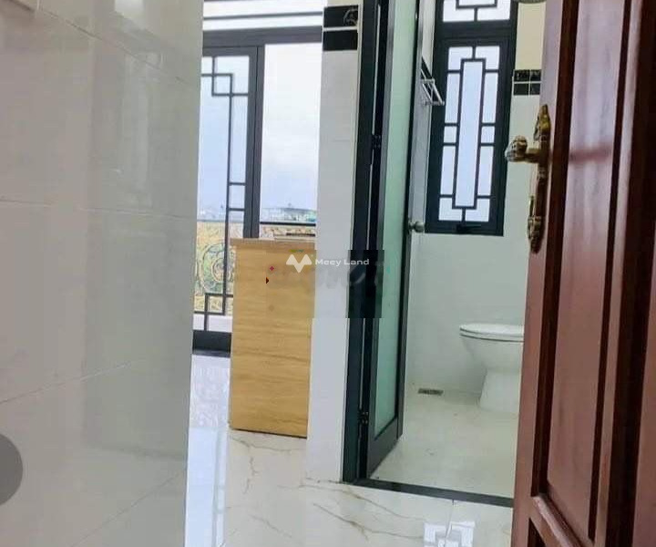 Nhà có 10 PN cho thuê nhà ở diện tích tầm trung 125m2 giá thuê mong muốn chỉ 3.8 triệu/tháng nằm trên Âu Cơ, Tân Bình-01