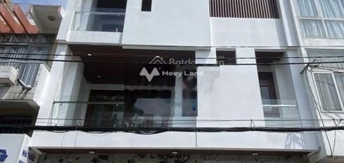 Với diện tích 88m2, cho thuê nhà ở vị trí nằm ở Nguyễn Trọng Tuyển, Hồ Chí Minh, trong nhà này bao gồm 3 phòng ngủ, 4 WC gọi ngay!-02