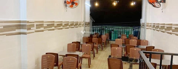 Diện tích thực tế 104m2, cho thuê nhà ở ngay Phường 26, Hồ Chí Minh, căn nhà bao gồm có 1 phòng ngủ, 2 WC ban công view đẹp-03