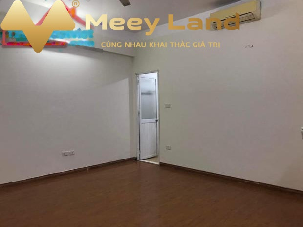 Diện tích 70 m2, bán chung cư vào ở luôn giá hấp dẫn 2 tỷ vị trí đặt vị trí nằm trên Đường Lê Văn Lương, Quận Cầu Giấy giao thông đông đúc